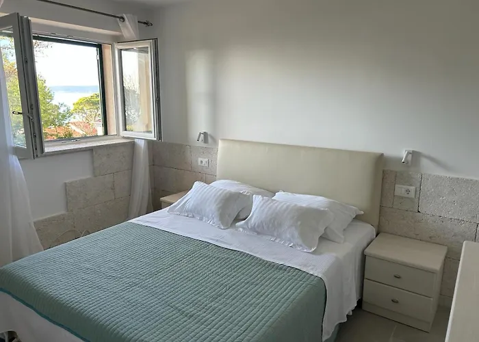 Esperansa Apartamento *